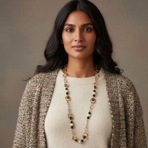 NECKLACE - Classic silver chain necklace with faux pearls and large beads